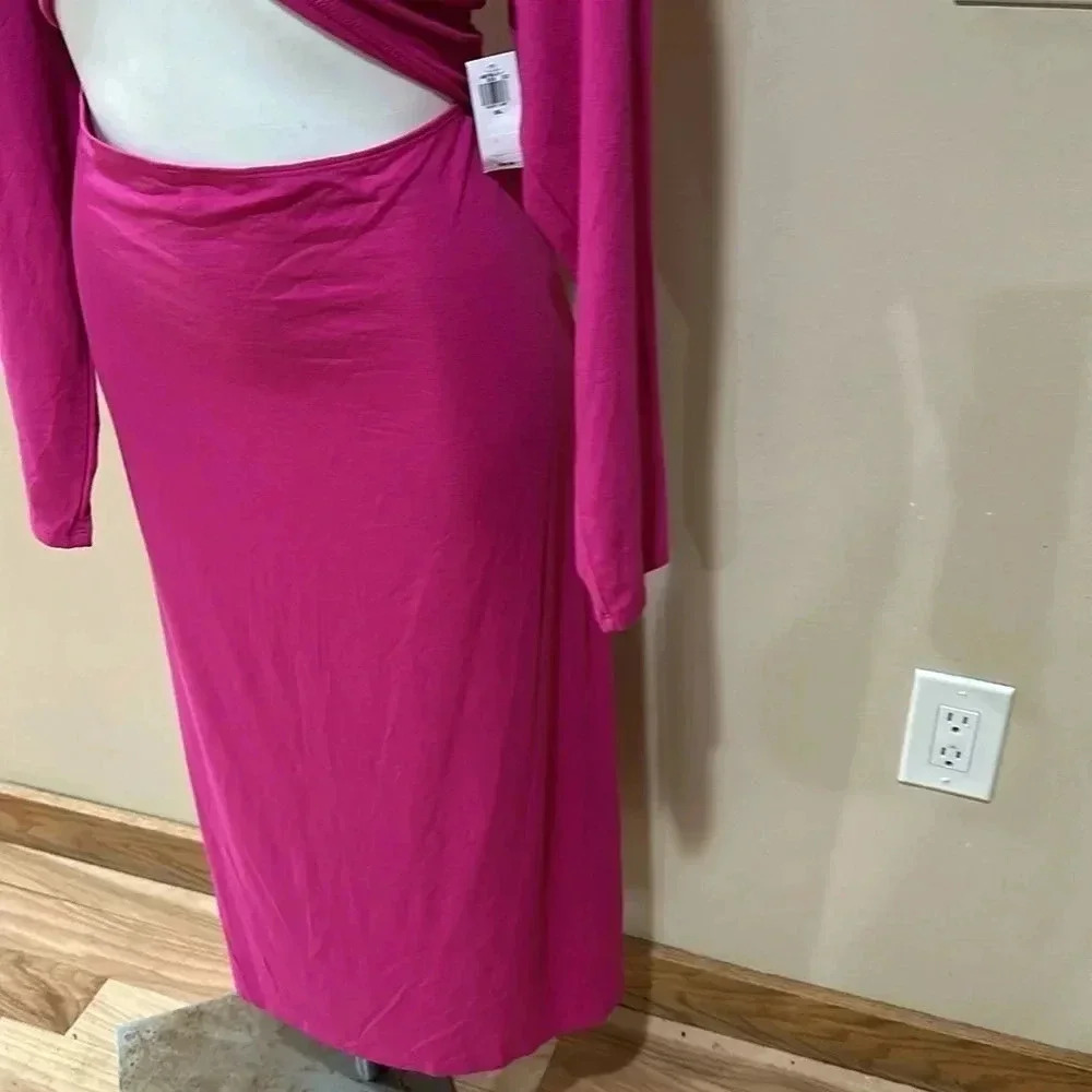 Old Navy Fit & Flare Twist-Front Cutout Midi Dress in Raspberry Tart Women' - Picture 4 of 10